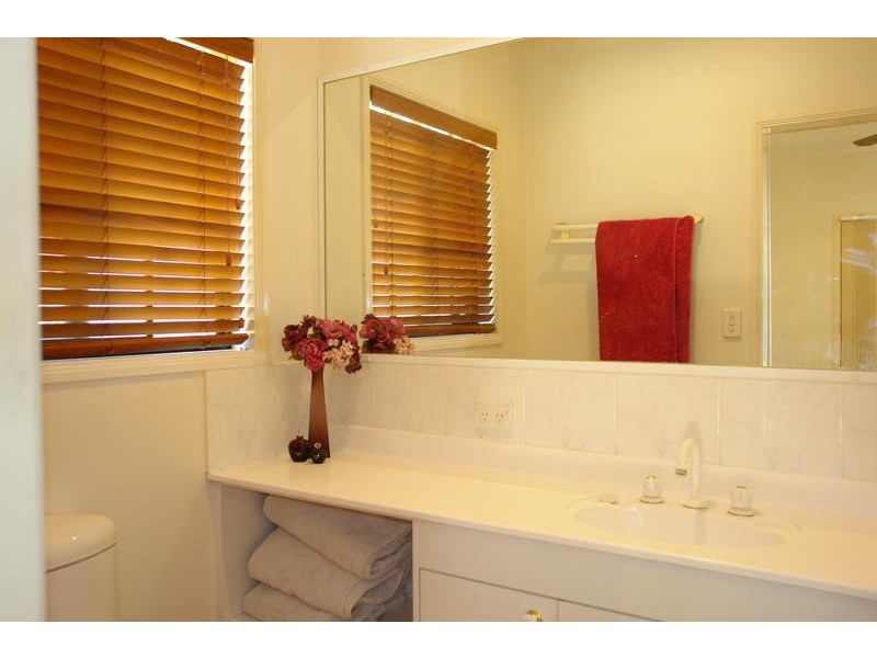 15 Glenwood Place, Moggill QLD 4070